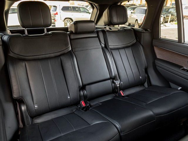 2023 Land Rover Range Rover SE