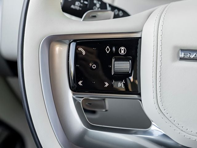 2026 Land Rover Range Rover SE