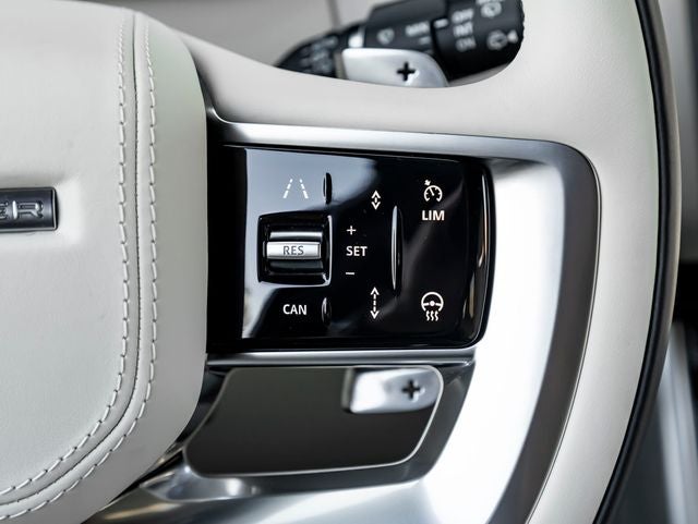 2026 Land Rover Range Rover SE