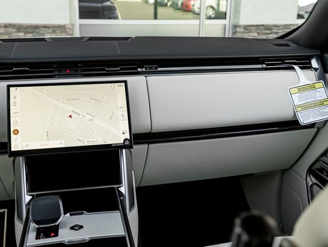 2026 Land Rover Range Rover SE