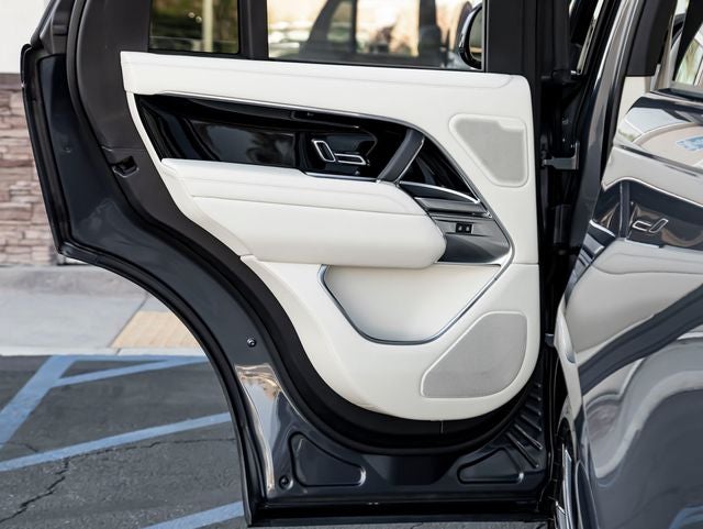 2026 Land Rover Range Rover SE