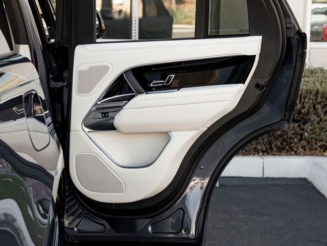 2026 Land Rover Range Rover SE