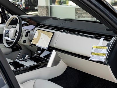 2026 Land Rover Range Rover SE