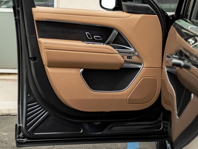 2026 Land Rover Range Rover SE
