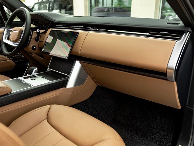 2026 Land Rover Range Rover SE