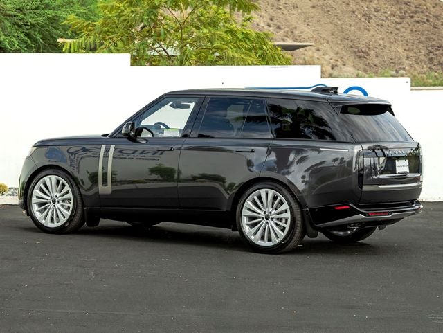 2026 Land Rover Range Rover SE