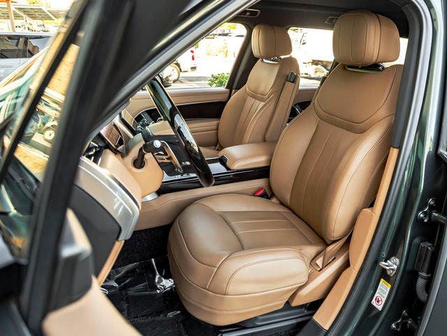2025 Land Rover Range Rover SE