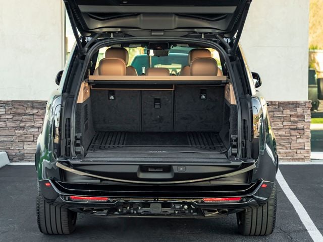 2025 Land Rover Range Rover SE