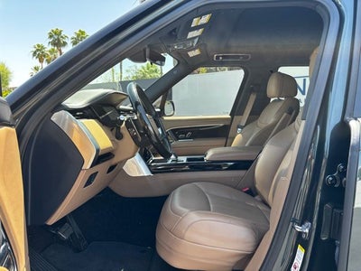 2025 Land Rover Range Rover SE