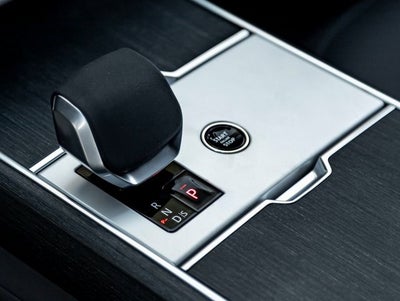 2026 Land Rover Range Rover SE