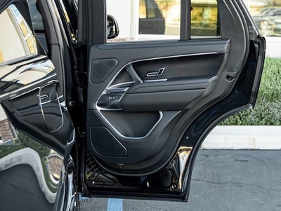 2026 Land Rover Range Rover SE