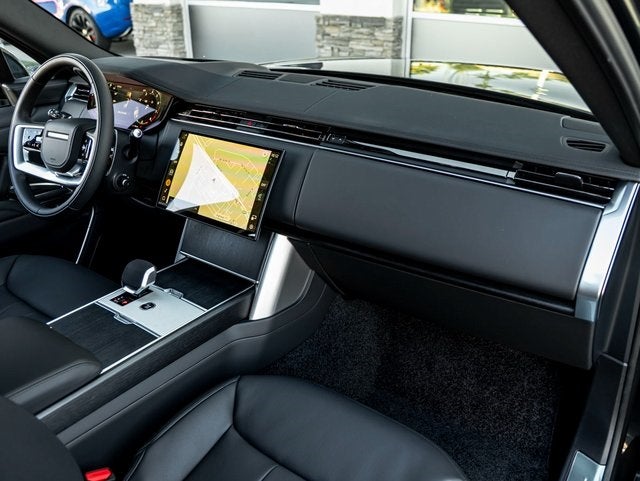 2026 Land Rover Range Rover SE