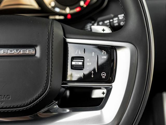 2026 Land Rover Range Rover SE