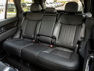 2026 Land Rover Range Rover SE