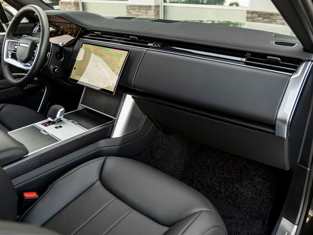 2026 Land Rover Range Rover SE