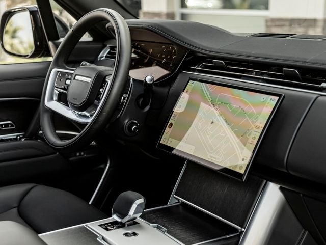 2026 Land Rover Range Rover SE