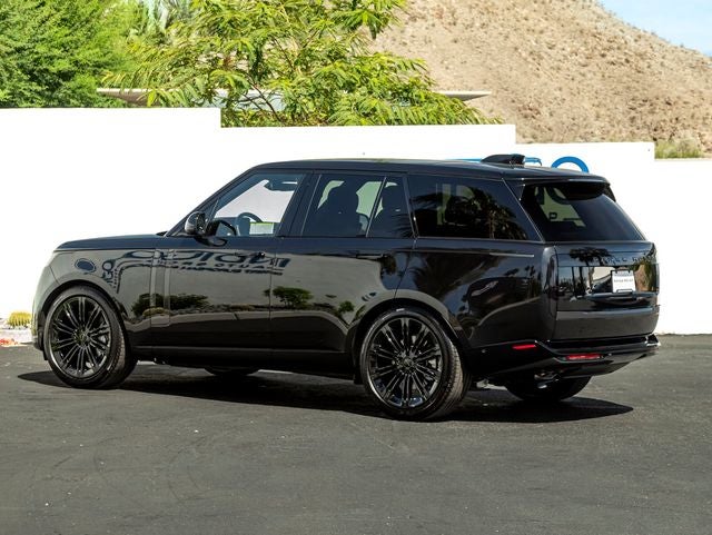 2026 Land Rover Range Rover SE
