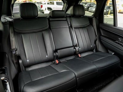 2025 Land Rover Range Rover SE