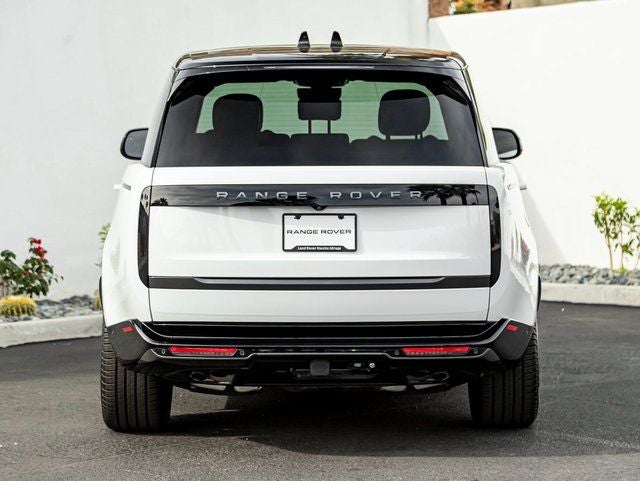 2025 Land Rover Range Rover SE
