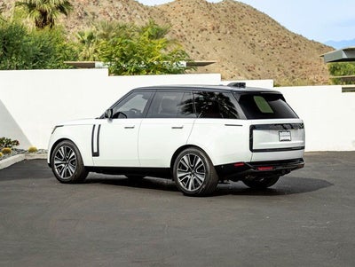 2025 Land Rover Range Rover SE
