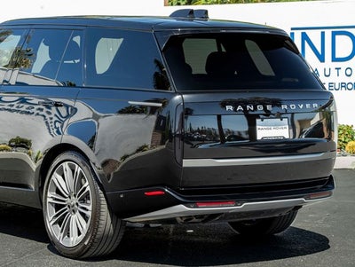 2025 Land Rover Range Rover SE