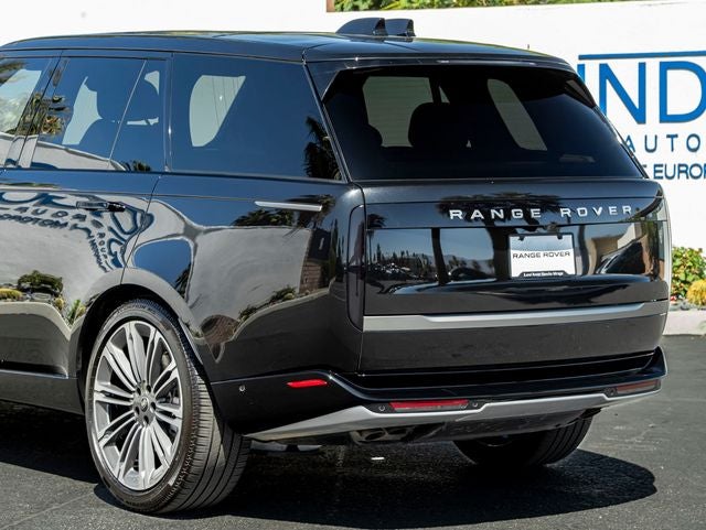 2025 Land Rover Range Rover SE