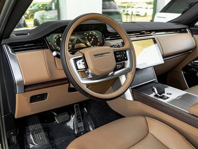 2025 Land Rover Range Rover SE