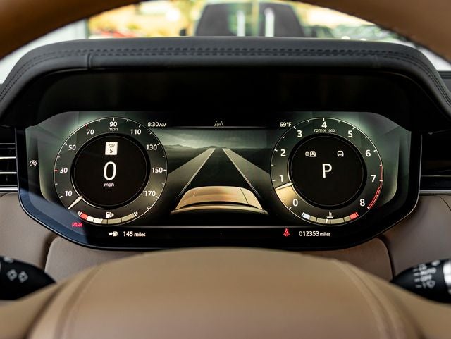 2025 Land Rover Range Rover SE
