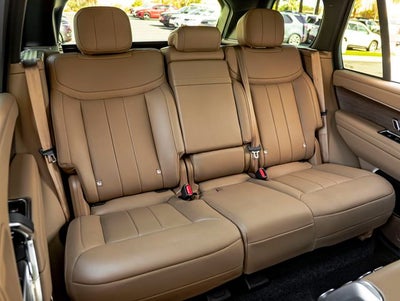 2025 Land Rover Range Rover SE