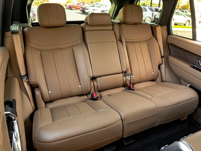 2025 Land Rover Range Rover SE