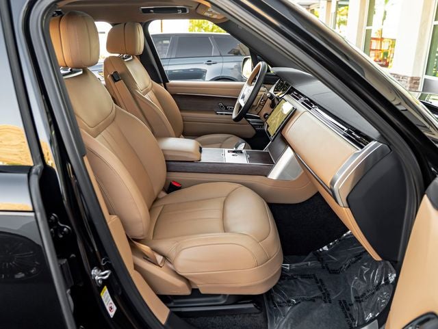 2025 Land Rover Range Rover SE