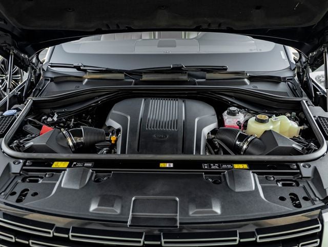 2025 Land Rover Range Rover SE