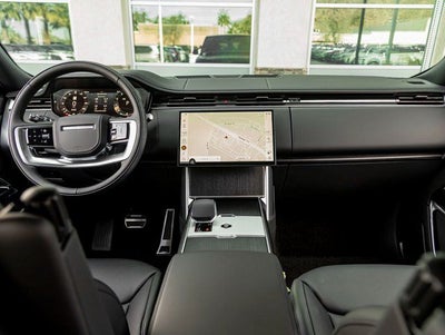 2026 Land Rover Range Rover SE