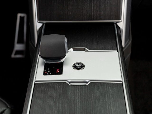 2026 Land Rover Range Rover SE