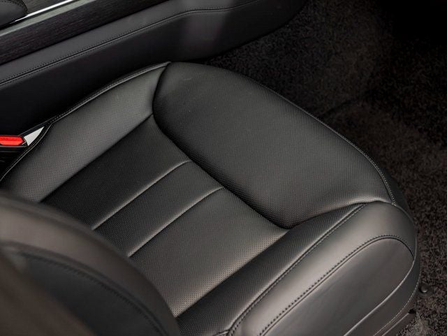 2026 Land Rover Range Rover SE