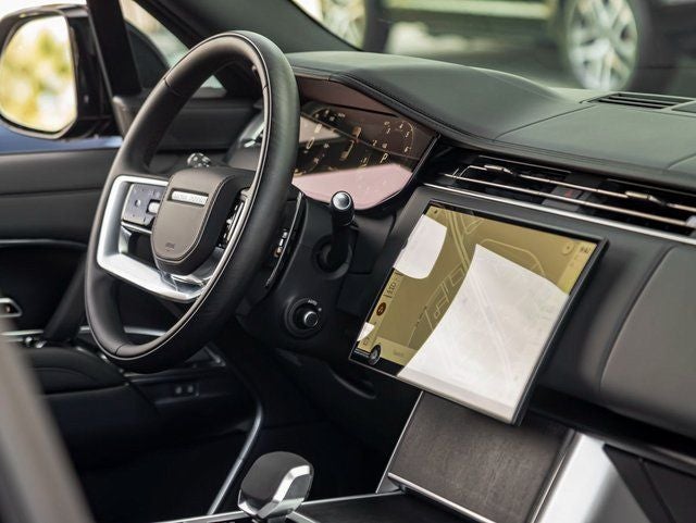 2026 Land Rover Range Rover SE