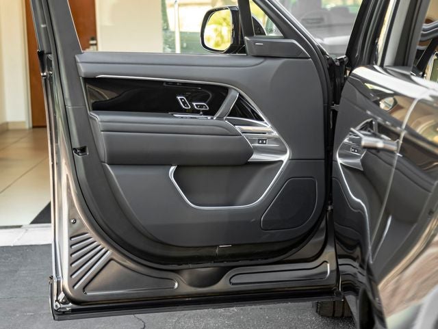 2024 Land Rover Range Rover SE