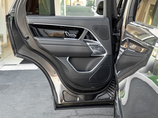 2024 Land Rover Range Rover SE