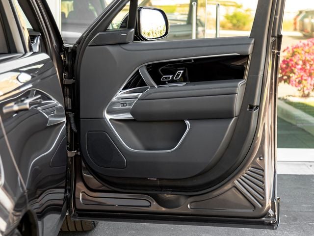 2024 Land Rover Range Rover SE
