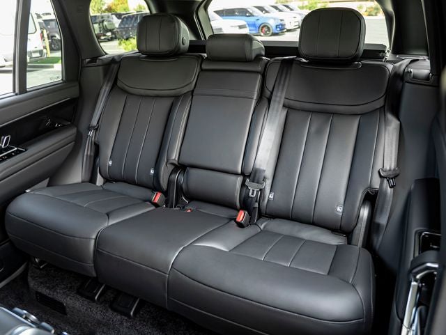 2026 Land Rover Range Rover SE