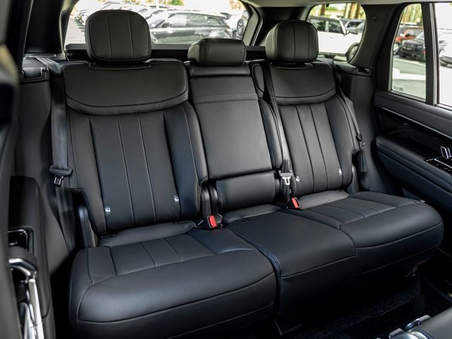 2026 Land Rover Range Rover SE