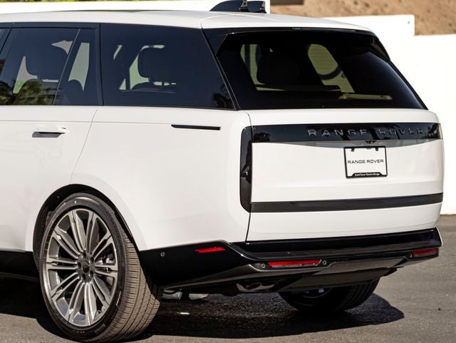 2026 Land Rover Range Rover SE SWB P530