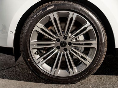 2026 Land Rover Range Rover SE SWB P530