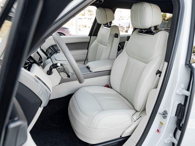 2026 Land Rover Range Rover SE SWB P530