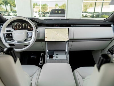 2026 Land Rover Range Rover SE SWB P530