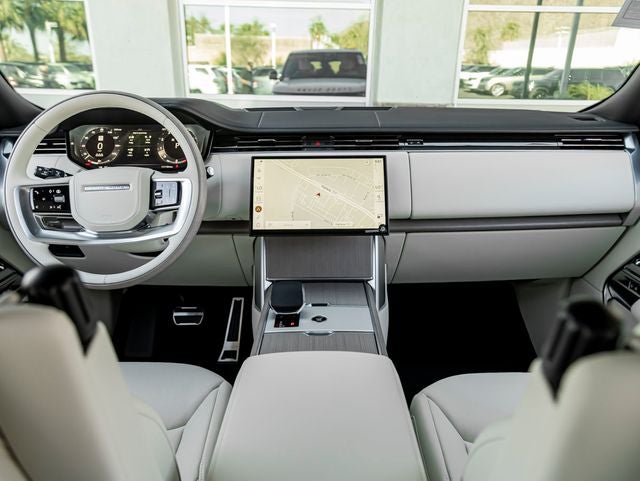 2026 Land Rover Range Rover SE SWB P530