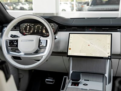 2026 Land Rover Range Rover SE SWB P530