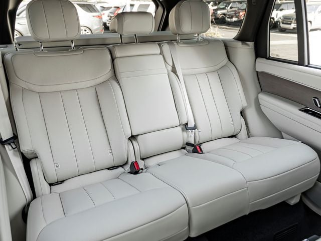 2026 Land Rover Range Rover SE SWB P530