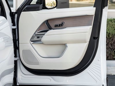 2026 Land Rover Range Rover SE SWB P530