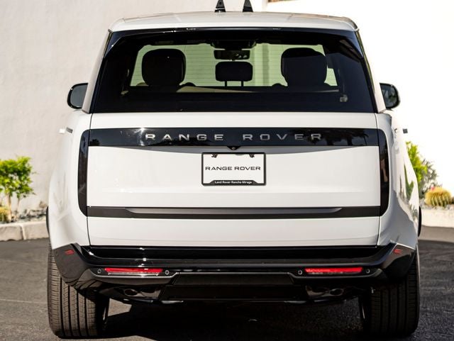 2026 Land Rover Range Rover SE SWB P530